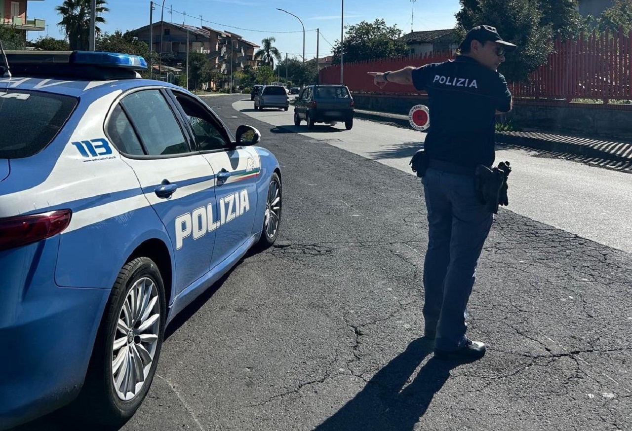 Controlli nel Catanese, nel mirino degli agenti Linguaglossa e Piedimonte Etneo Controlli nel Catanese, nel mirino degli agenti Linguaglossa e Piedimonte Etneo