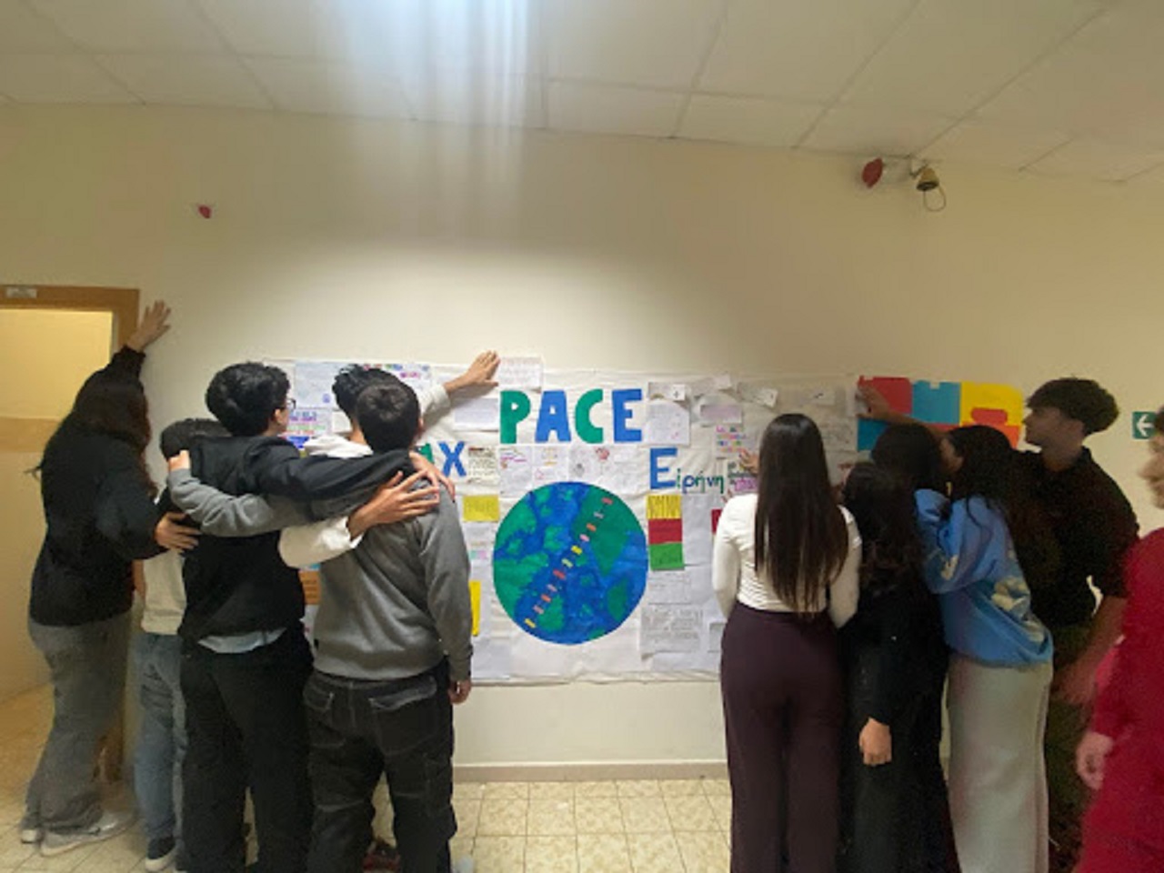 Marchesi di Mascalucia, la pace si costruisce tra i banchi di scuola Marchesi di Mascalucia, la pace si costruisce tra i banchi di scuola