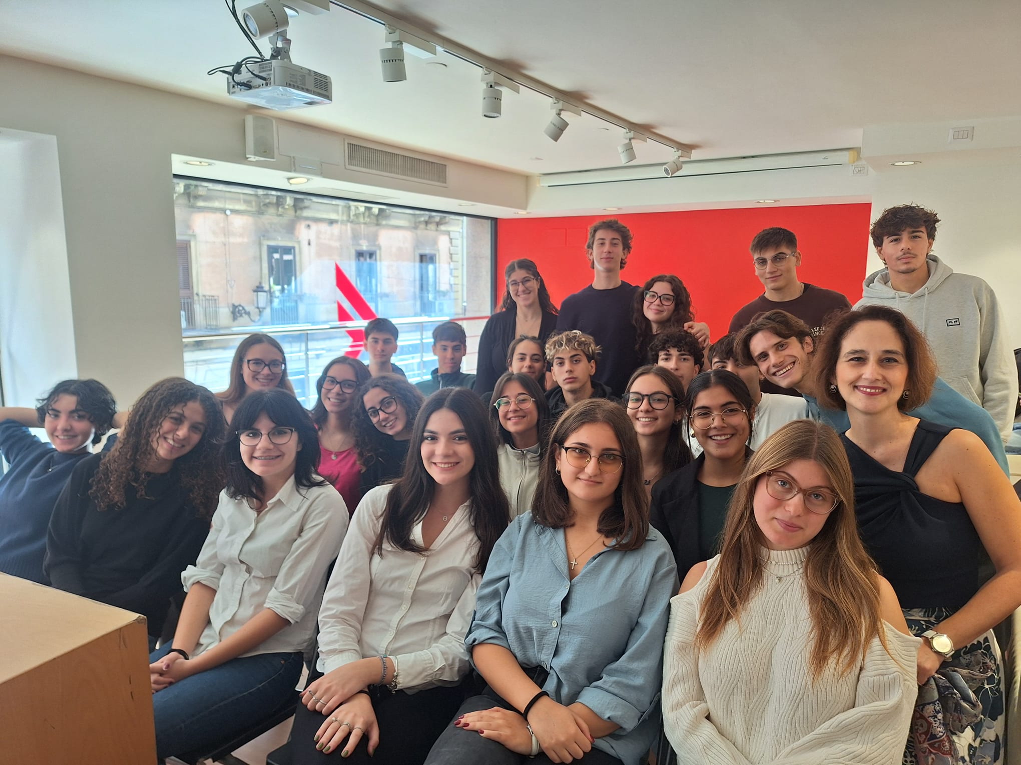 Onore e gloria alla classe VC del Liceo Classico “Nicola Spedalieri” di Catania nel Torneo di Prima Effe Feltrinelli per la scuola “Fuori-classe, sfida per i libri”