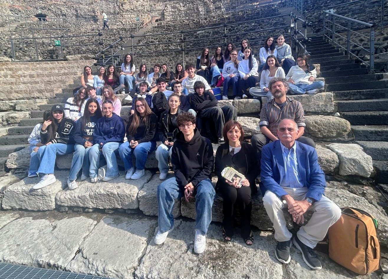 L’Essere e il Divenire: la Filosofia prende vita al Teatro Antico di Catania L’Essere e il Divenire: la Filosofia prende vita al Teatro Antico di Catania