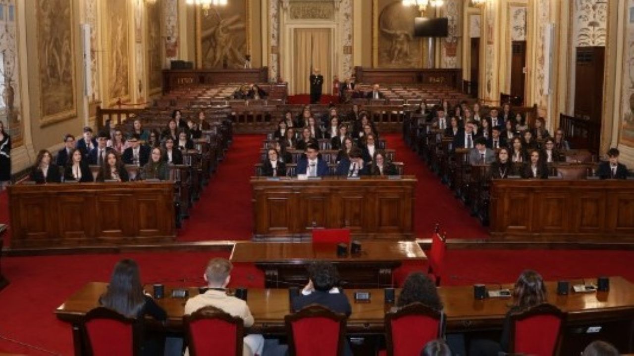 Ars approva il deputato supplente: via libera con 37 sì