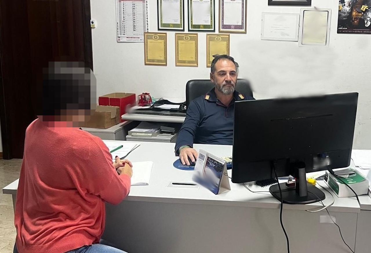 Le minacce all’ex moglie, donna costretta a barricarsi in casa con quattro figli: arrestato ad Adrano un 36enne