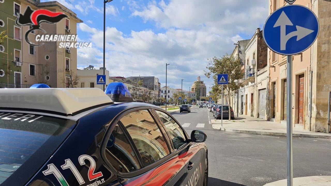 Siracusa, evade dai domiciliari ma finisce in manette