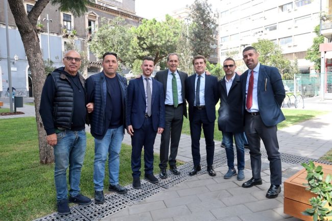 Catania, il nuovo “look” di piazza Turi Ferro