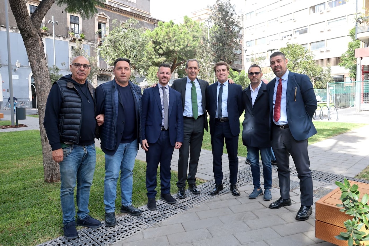 Catania, il nuovo “look” di piazza Turi Ferro Catania, il nuovo “look” di piazza Turi Ferro