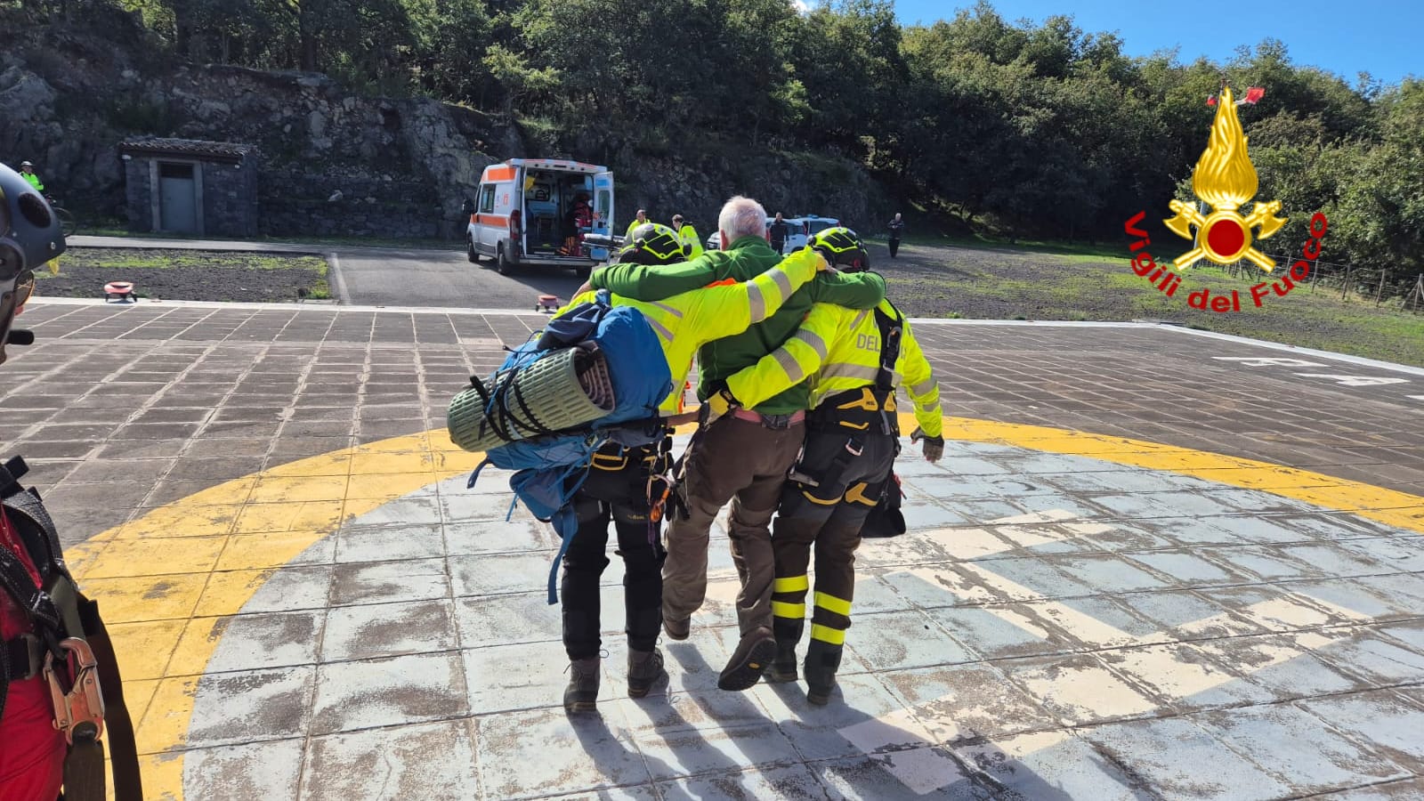 Etna, escursionista tedesco soccorso in elicottero alla Grotta del Gelo