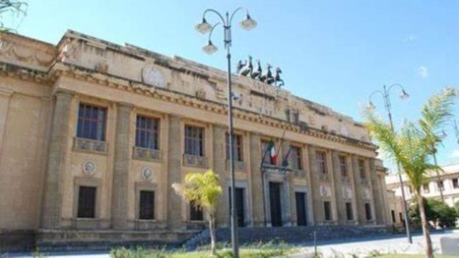 Noto, assolta la madre accusata di non aver difeso la figlia dagli abusi del compagno