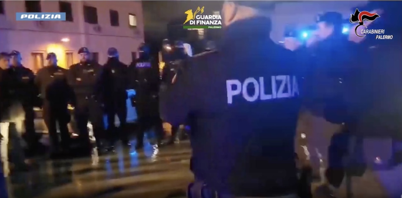 Ancora una operazione interforze allo Zen: oltre 200 agenti impegnati nel controllo del territorio