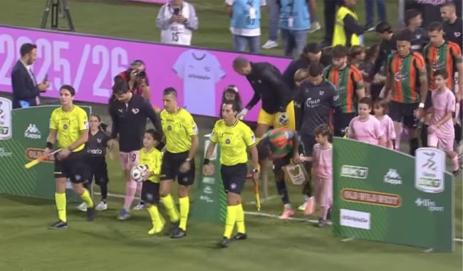 Contro il Venezia il Palermo-subisce, vacilla, ma non tracolla