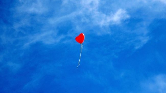 Centuripe in lacrime per l’ultimo saluto al piccolo Agatino, morto a 7 anni mentre giocava con gli amici
