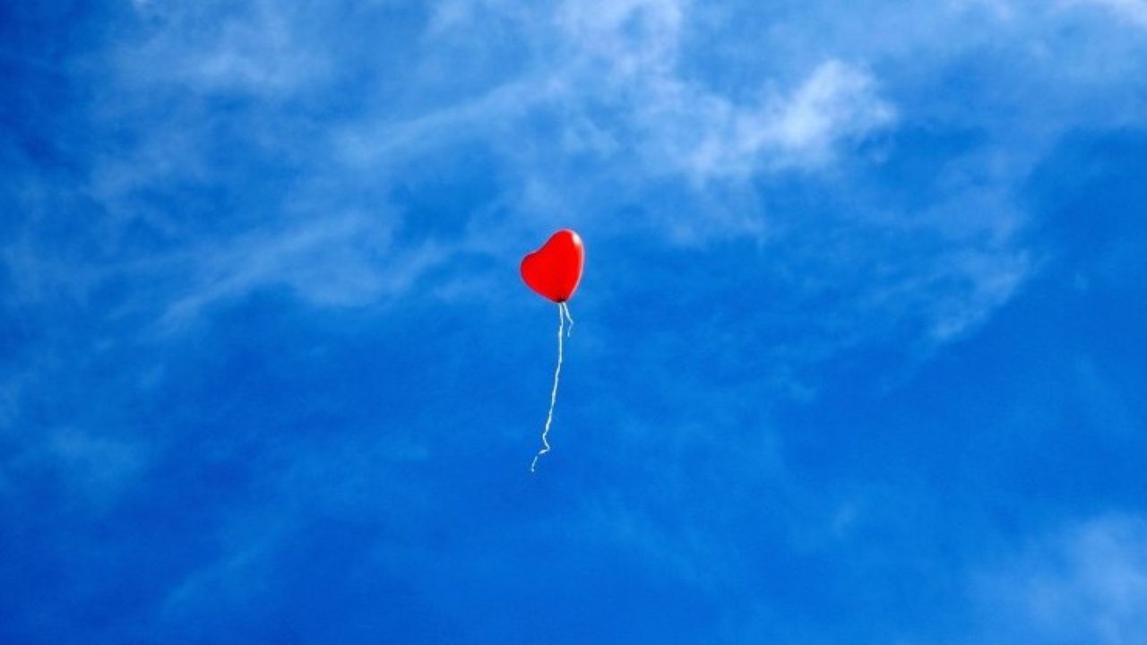 Centuripe in lacrime per l’ultimo saluto al piccolo Agatino, morto a 7 anni mentre giocava con gli amici