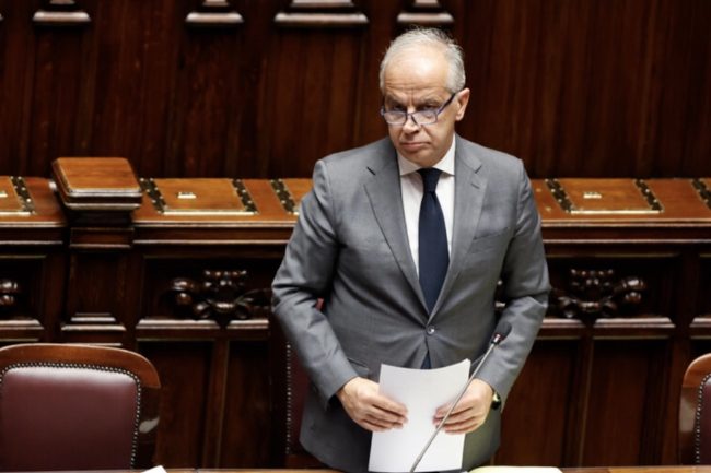 La Sicilia come il FarWest. Lettera aperta al Ministro Piantedosi