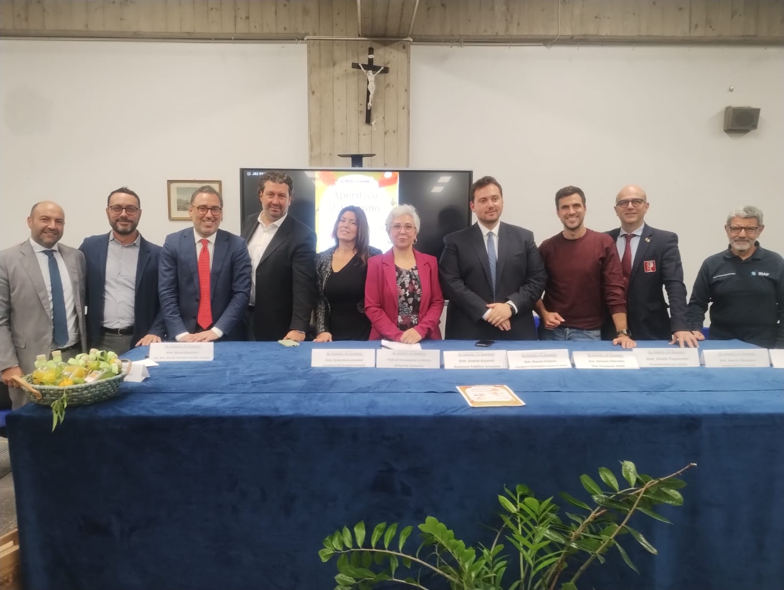 Aperitivo d’Autunno: al “Fermi-Eredia” di via del Bosco un pomeriggio di convivialità e valorizzazione del territorio Aperitivo d’Autunno: al “Fermi-Eredia” di via del Bosco un pomeriggio di convivialità e valorizzazione del territorio