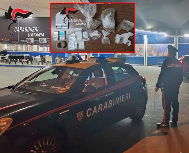 Droga nascosta nel frigo di un fast food: succede a Misterbianco
