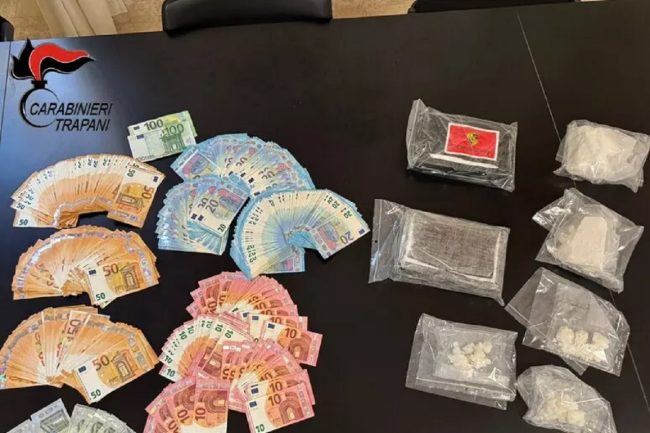 Beccata con 3kg di cocaina e 150 grammi di anfetamine: arrestata 54enne a Trapani