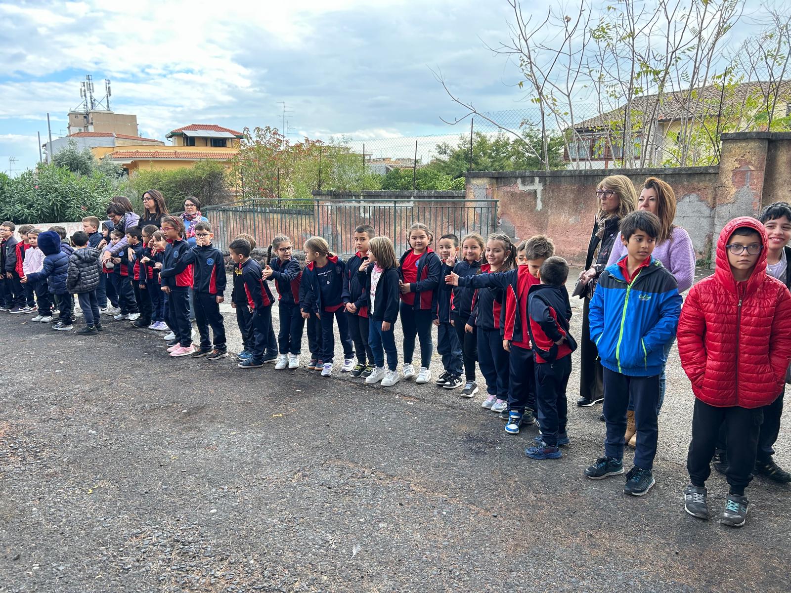 Giornata nazionale dell’Albero: festa e nuovi alberi al plesso Torresino dell’I.C. “De Roberto” di Catania