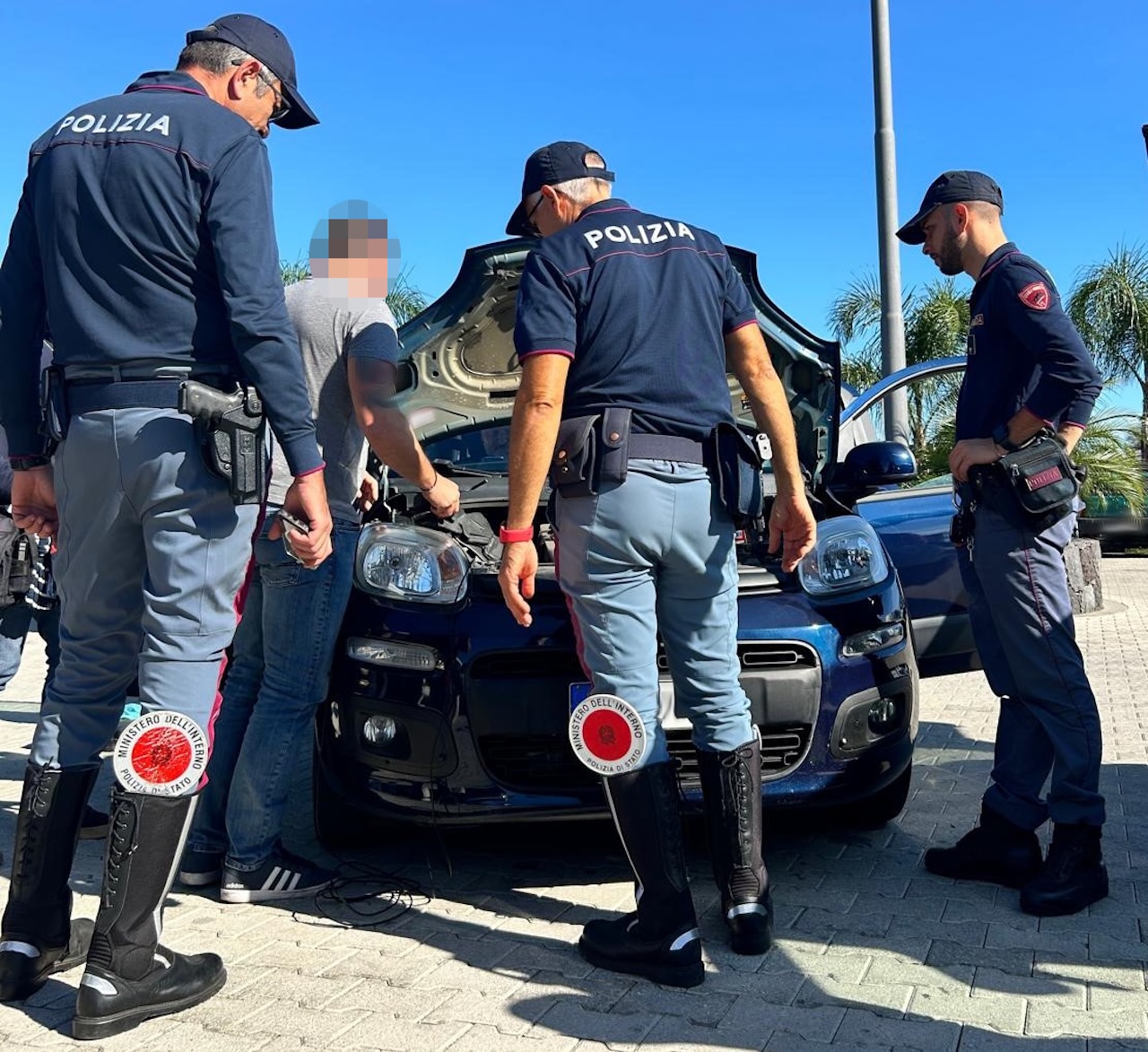 Il bilancio dei controlli ad Acireale: nel mirino le attività commerciali