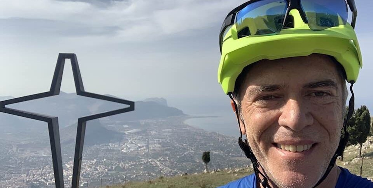 Avvocato Alessandro Finazzo muore in bici a Mondello: domani i funerali