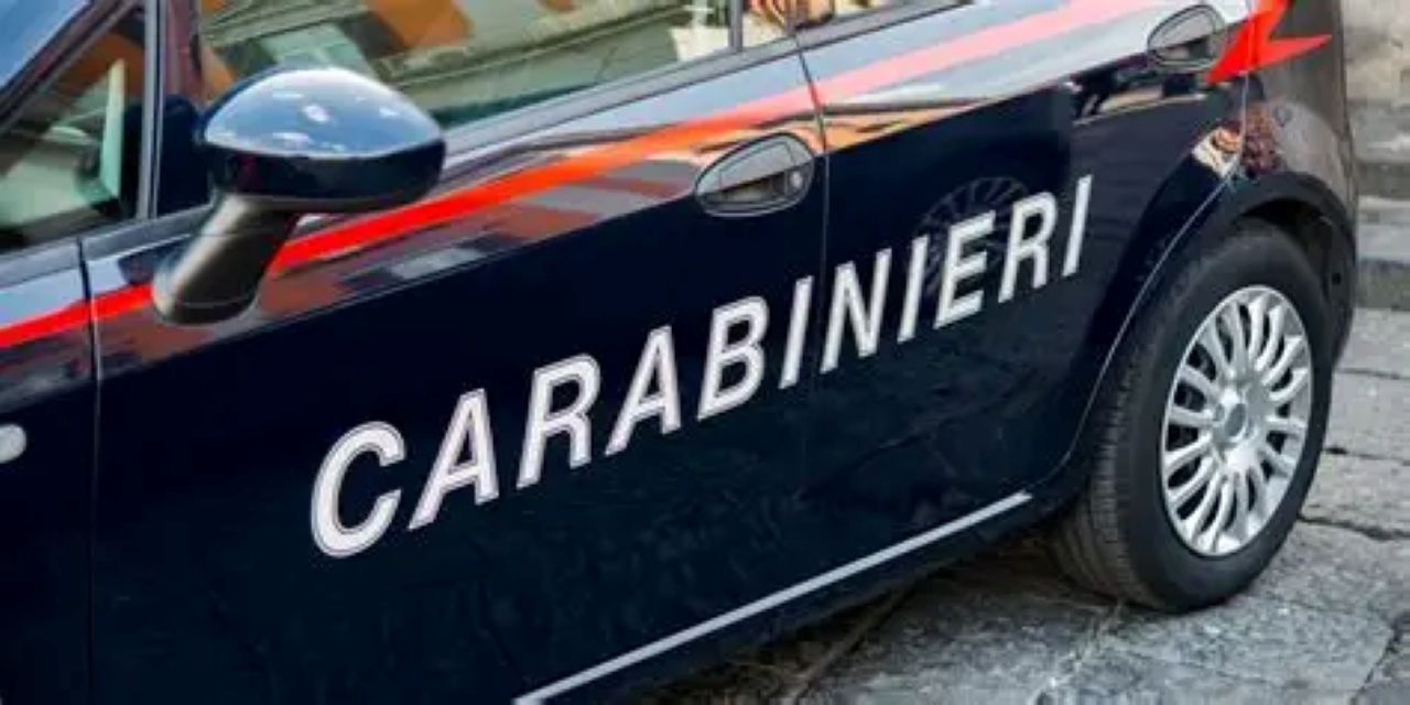Si masturba davanti ad una 19enne: denunciato 46enne nel Catanese Si masturba davanti ad una 19enne: denunciato 46enne nel Catanese
