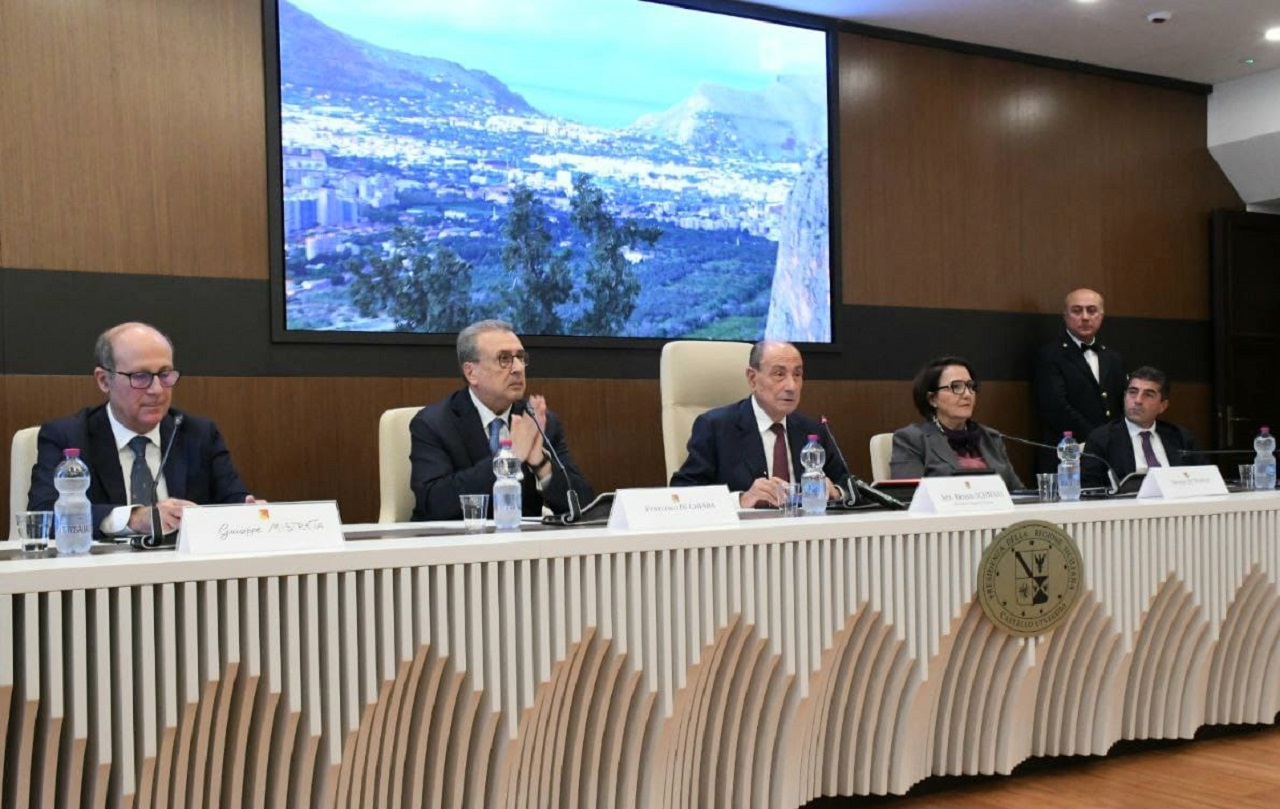 Castello Utveggio riapre i suoi battenti, Schifani: “Restituiamo uno dei simboli di Palermo”