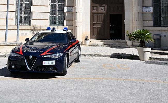 Ragusa, aggrediscono il medico di guardia per un futile motivo: arrestati due fratelli