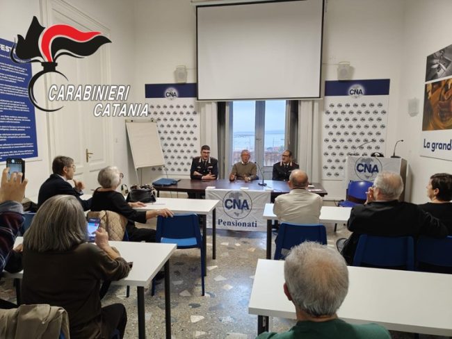Catania, anziani nel mirino dei truffatori: i carabinieri svelano i trucchi per difendersi