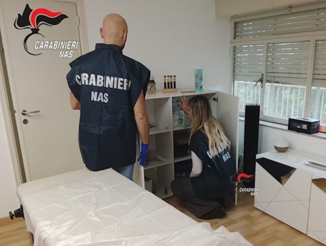 Studente catanese si improvvisava medico abusivamente: guadagni di oltre 75mila euro