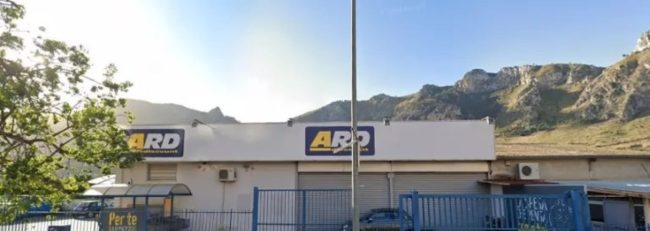 Torna “in azione” la banda del buco di Palermo: altro furto da 40mila euro in un discount