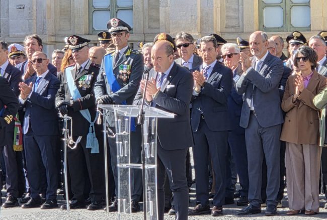 Catania celebra il 4 novembre: il Prefetto Signoriello richiama al valore della memoria per evitare la guerra