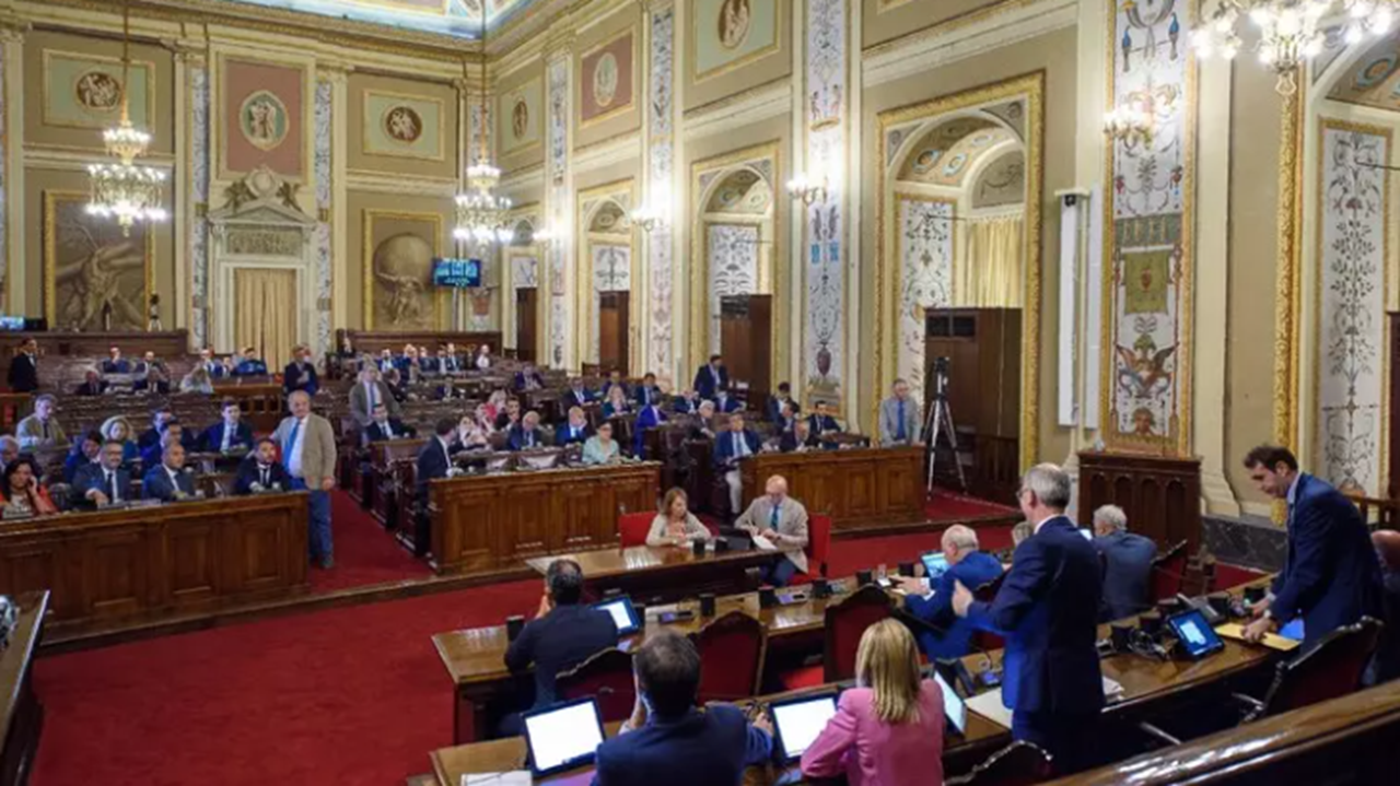 Ars, opposizioni riunite in isolamento per elaborare strategia “anti-Schifani” Ars, opposizioni riunite in isolamento per elaborare strategia “anti-Schifani”