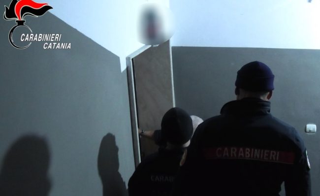 Catania, sgominata banda di rapinatori: cinque arresti all’alba