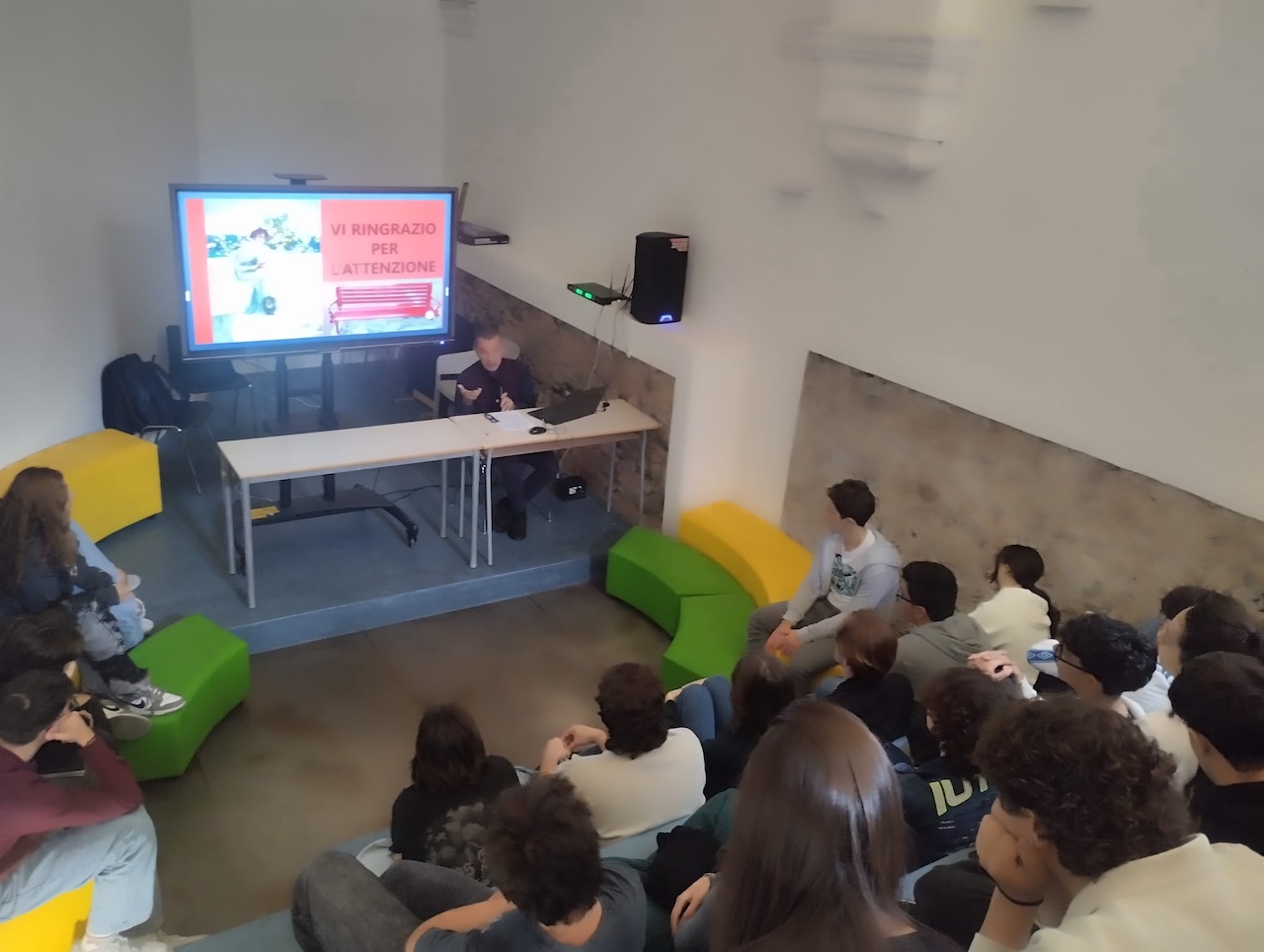 Storia e attualità al Liceo Boggio Lera: seminario sulla violenza di genere