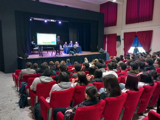 Tre scuole catanesi incontrano il presidente della Treccani