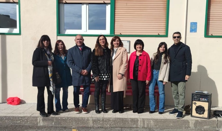 Giornata contro il femminicidio: la scuola “Dusmet” di Nicolosi si unisce per dire “Basta” alla violenza