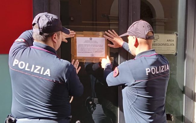 Adrano, sospesa per 7 giorni una sala giochi: abituale ritrovo di pregiudicati