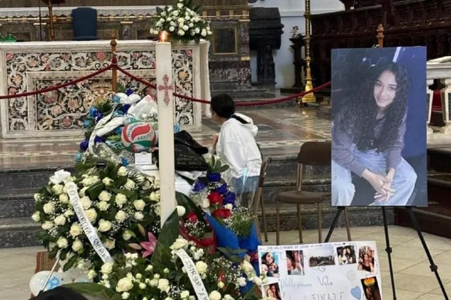 Il caso della 15enne impiccata a Piazza Armerina, parla la sorella: “2 tracce Dna maschile sulla corda”