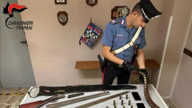 Droga e armi in casa di due malviventi di Castelvetrano