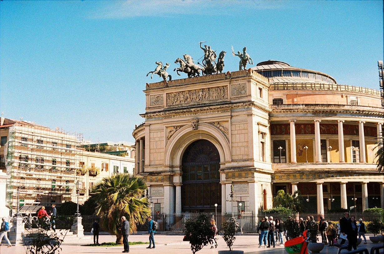 Concerto di capodanno a Palermo: tra gli artisti Arisa e i The Kolors Concerto di capodanno a Palermo: tra gli artisti Arisa e i The Kolors