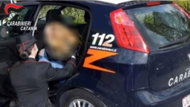 Mascali, prende la sorella per il collo e aggredisce anche la madre: 34enne arrestato