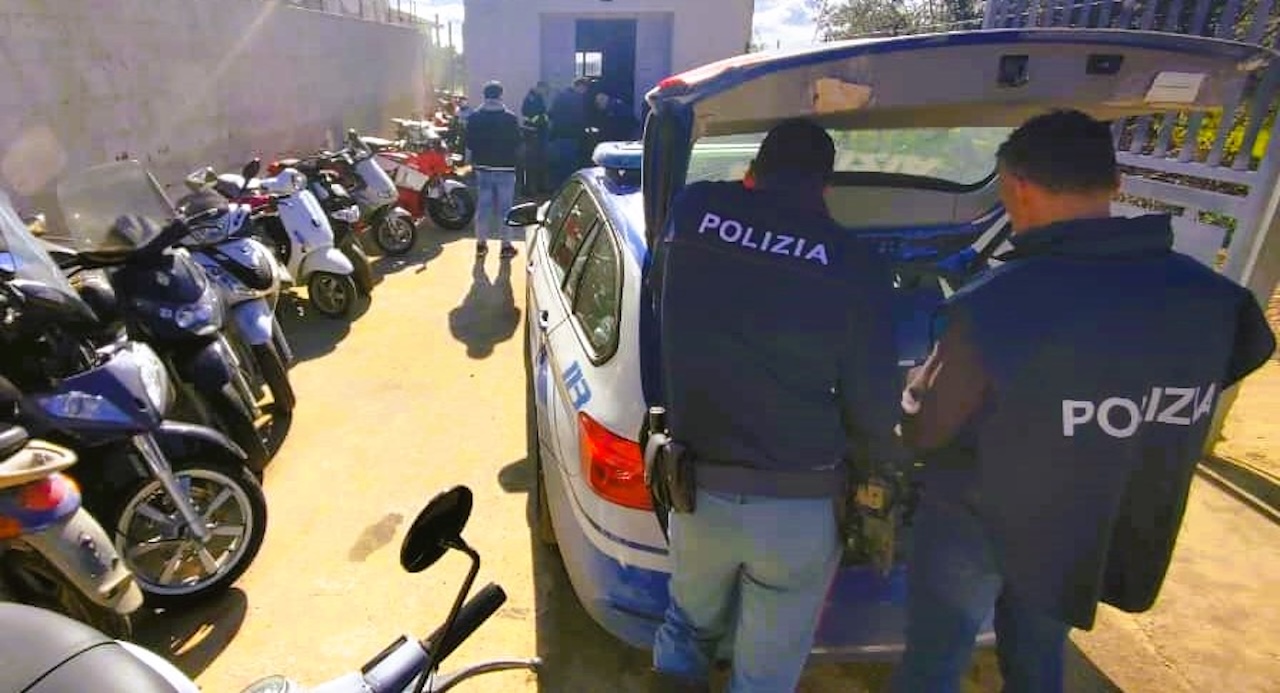 Officina abusiva scoperta a Niscemi: denunciato il titolare, sequestrata l’intera area
