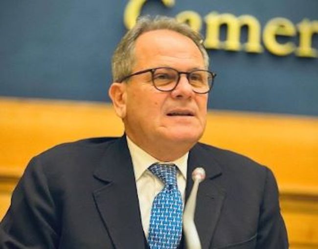 Appalti truccati, la Procura di Palermo chiede accesso al cellulare di Romano. “È quello che avevo chiesto”
