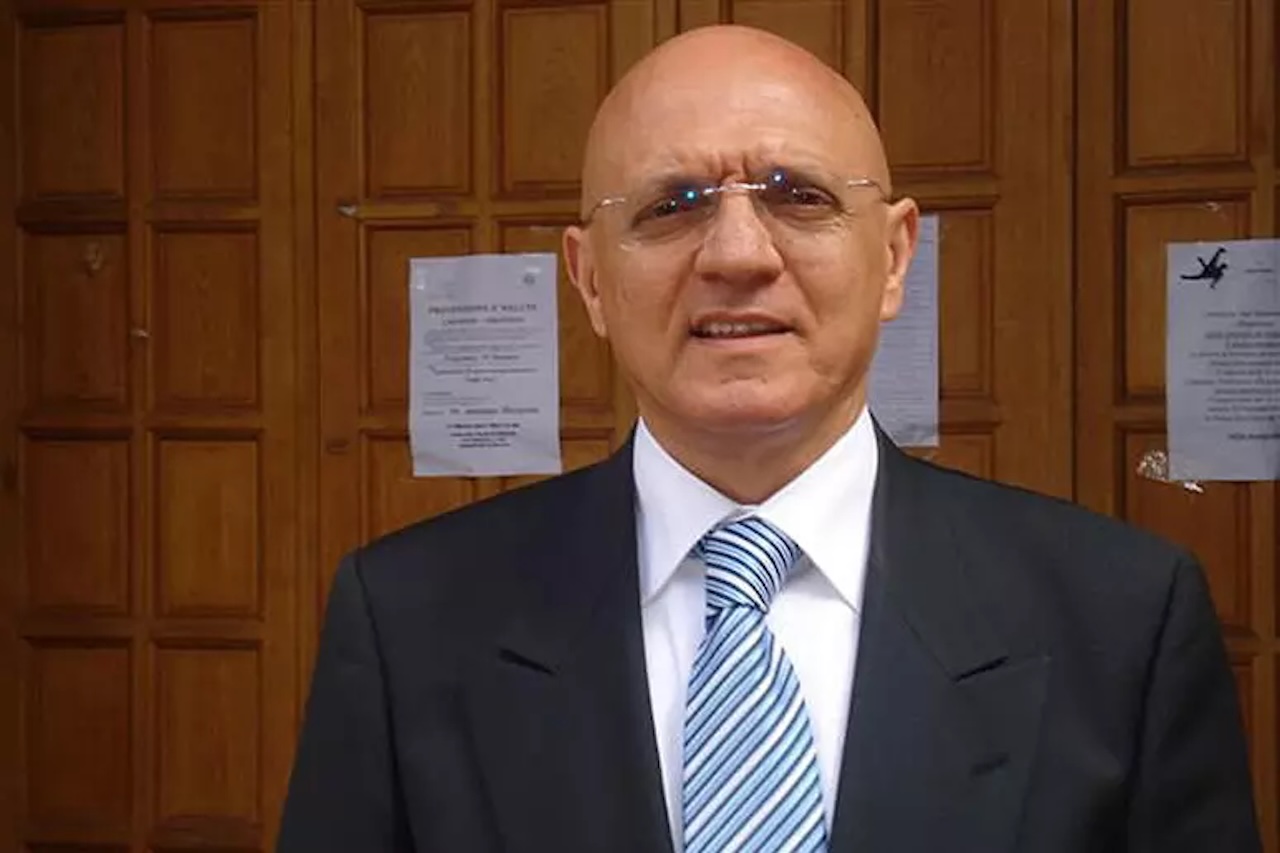 Condannato a 15 anni Alfonso Tumbarello: era il medico del boss Denaro