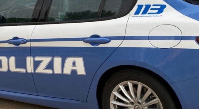 Rapina una gelateria con delle forbici e colpisce alla schiena un dipendente: arrestato grazie al DNA