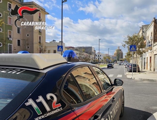 Operazione antidroga a Siracusa, sgominato drive-in dello spaccio: 11 arresti (coinvolta anche Catania) – NOMI e VIDEO