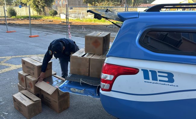 Catania, maxi sequestro di esplosivi in un garage: oltre 200 chili di materiale pirotecnico, due fratelli denunciati