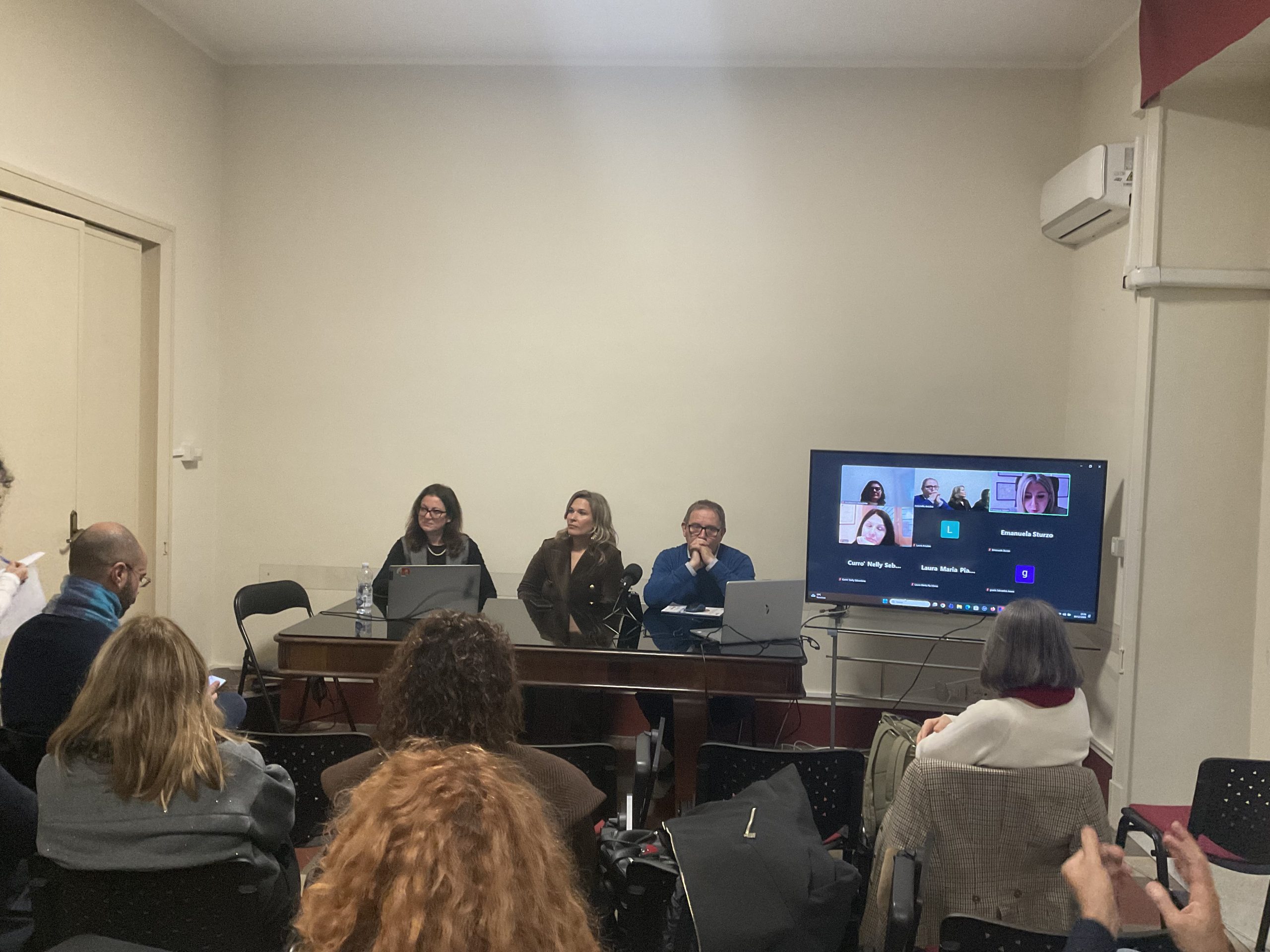 “Centro FamigliE” a Catania, la mediazione familiare come strumento fondamentale per gestire i conflitti in modo sano e costruttivo “Centro FamigliE” a Catania, la mediazione familiare come strumento fondamentale per gestire i conflitti in modo sano e costruttivo