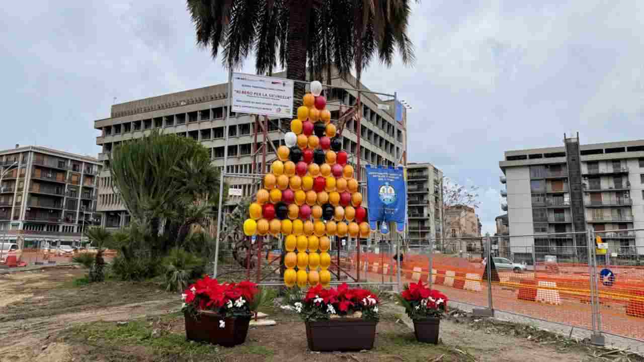 Catania, inaugurato l’Albero per la Sicurezza in Piazza della Repubblica