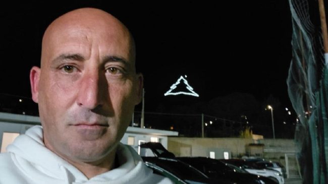 Montelepre, inaugurato l’albero di Natale più grande della Sicilia