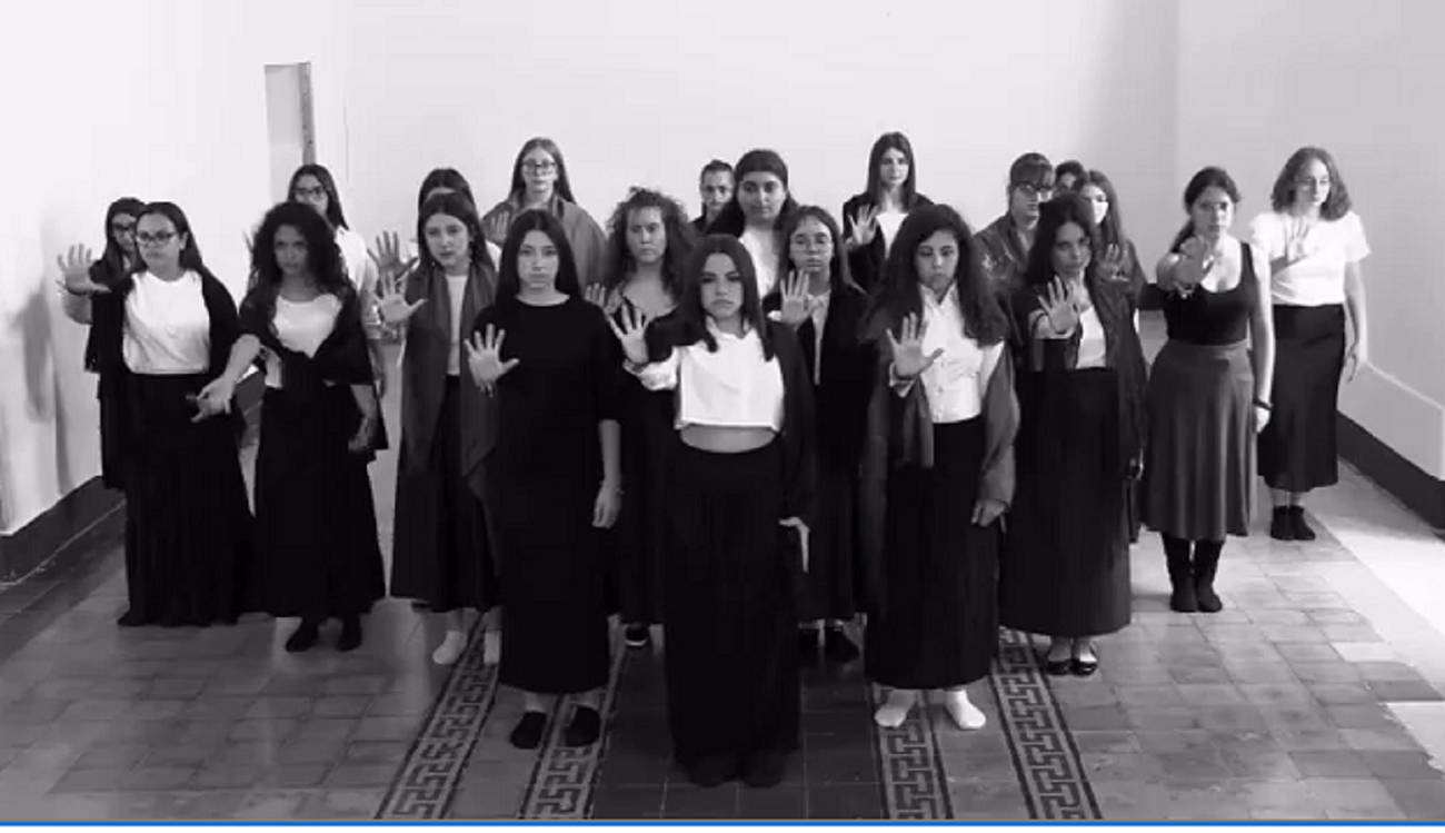 Le ragazze e i ragazzi del Liceo “Regina Elena” di Acireale presentano il loro cortometraggio “Mi mettu o suli”: il corpo per raccontare e la danza il suo linguaggio