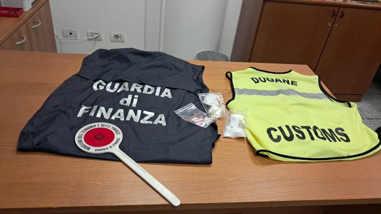 Traffico internazionale di droga all’aeroporto di Catania: arrestato un passeggero proveniente da Londra